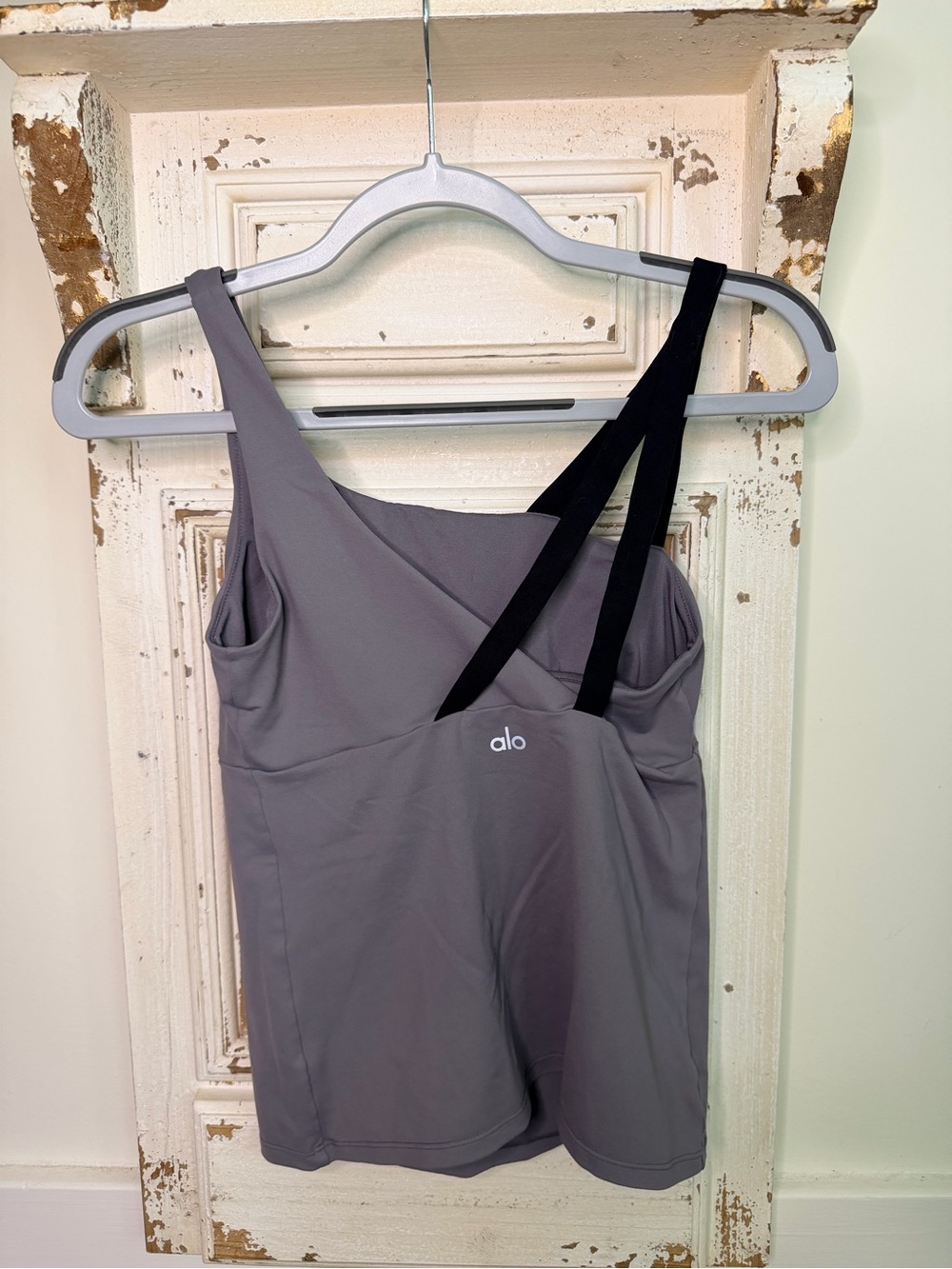 ALO Yoga Asymmetrical Purple/Gray Tank with Black Strap Size Small - Picture 4 of 5